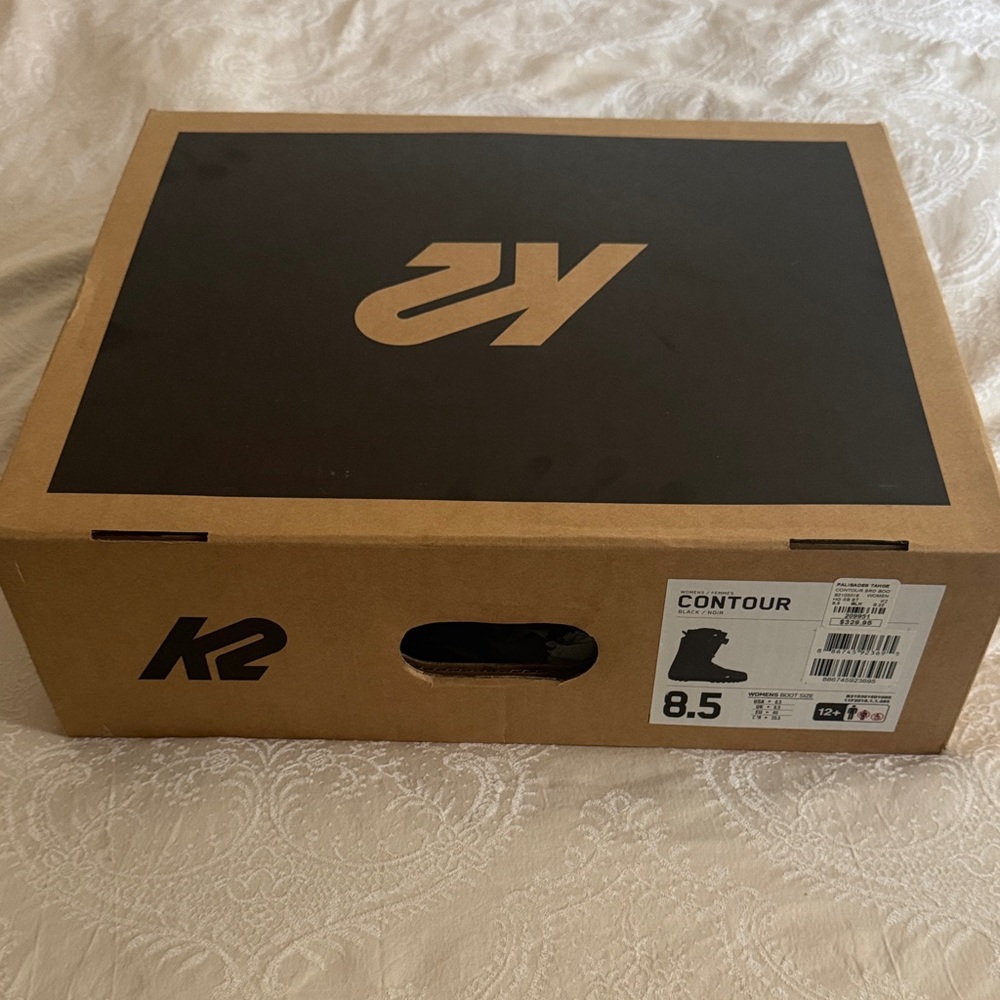 | SOLD | Women's Snowboard Boots - Black K2 Contour